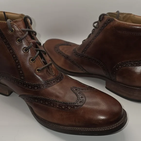 Cole Haan Men's Brown Leather Chukka Wingtip Boots 8 8.5 - Picture 1 of 7